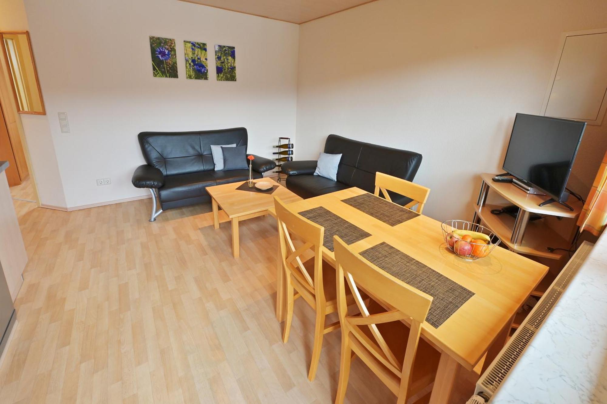 Ferienweingut Ulrich Goebel Apartment Ernst Exterior photo
