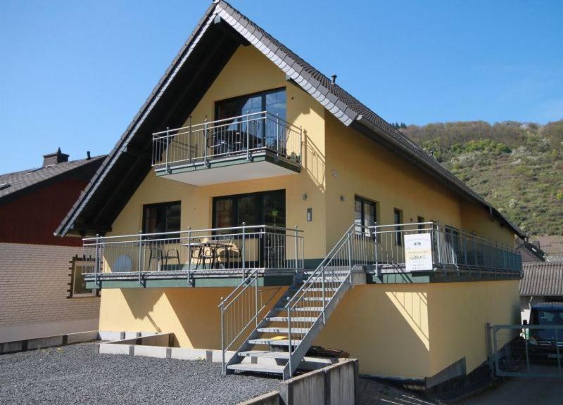Ferienweingut Ulrich Goebel Apartment Ernst Exterior photo